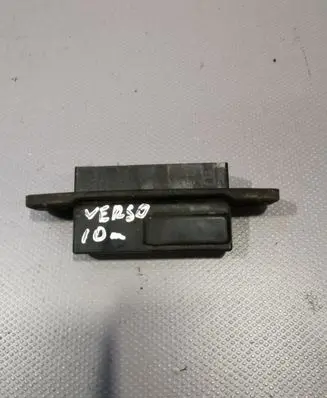 Toyota Verso Tailgate opening switch 