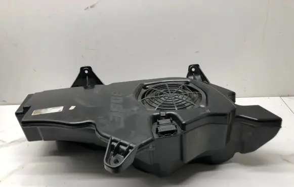 Audi A3 S3 8P Subwoofer speaker 8P3035382A 449081