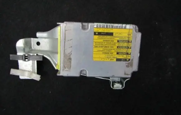 Toyota Corolla E110 Airbag control unit/module 202916102 202916-102