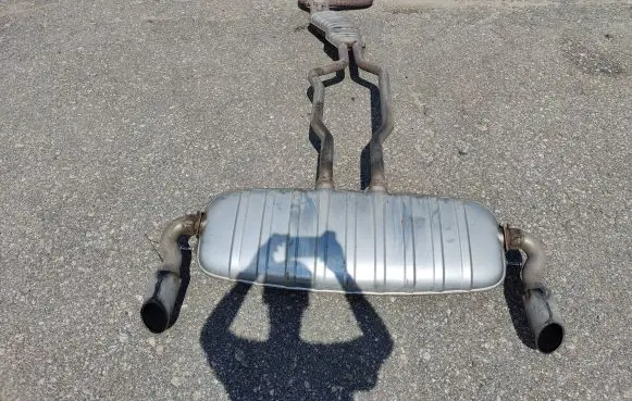 Muffler/silencer