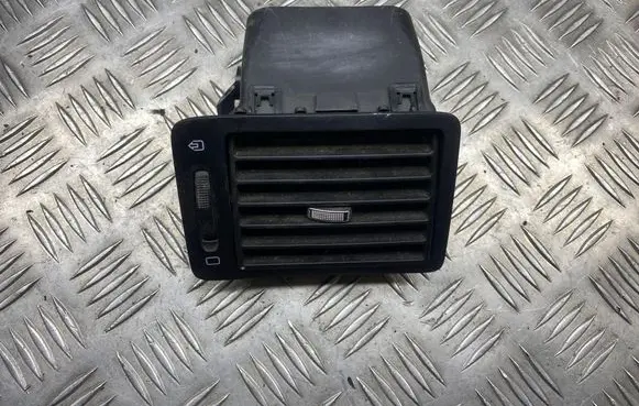 Peugeot 307 Dashboard side air vent grill/cover trim 9634499077