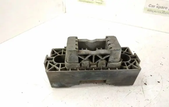 Mercedes-Benz GLE (W166 - C292) Jacking socket point 1666900334 2046920028
