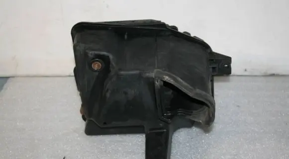 Chrysler Grand Voyager IV Air filter box