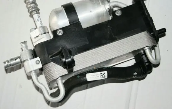 BMW 5 G30 G31 G38 Air conditioning (A/C) air dryer 6453930007