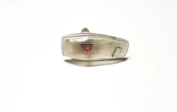 KIA Sorento Front fender indicator light 923043B1 0290