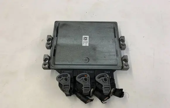 Nissan Qashqai Engine control unit/module 23710BR30A S180033108A