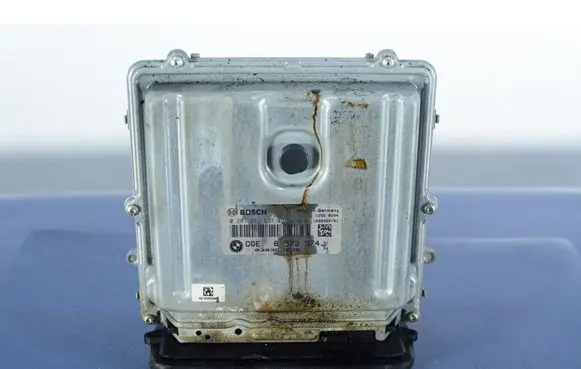 BMW M6 Engine control unit/module ECU 8573574