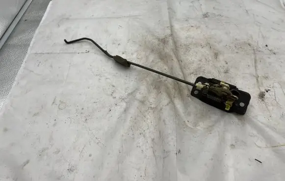 Hyundai Trajet Tailgate/trunk/boot lock/catch/latch SMI31104