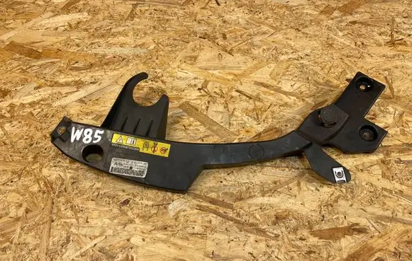Opel Vivaro Other body part 9826095480