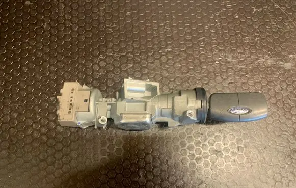 Ford S-MAX Ignition lock 3M513F880AC