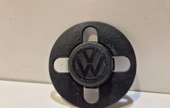Volkswagen Golf II Original wheel cap 871601171