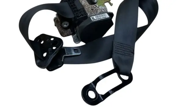 Peugeot 206 Front seatbelt E2040084