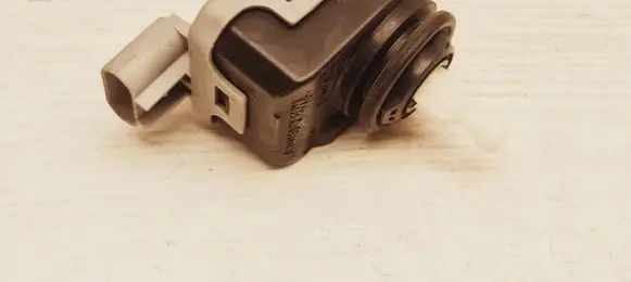 Headlight level adjustment motor