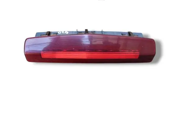 Opel Zafira B Third/center stoplight 13252463