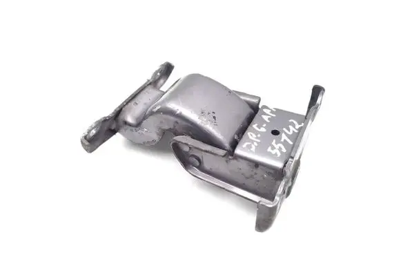 Opel Vivaro Rear door lower hinge 904108626R