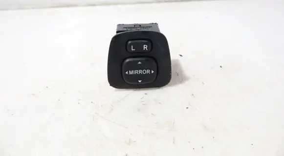 Peugeot 108 Wing mirror switch