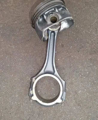 Mercedes-Benz CLA C117 X117 W117 Piston with connecting rod A2701917