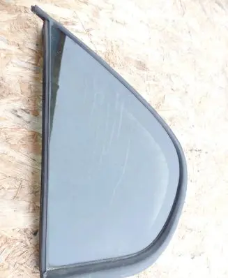 Nissan Primera Rear vent window glass 