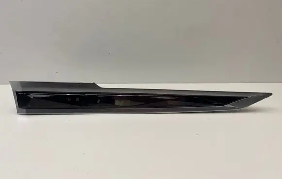 BMW 7 G70 Panel trim 61315A6A2D0