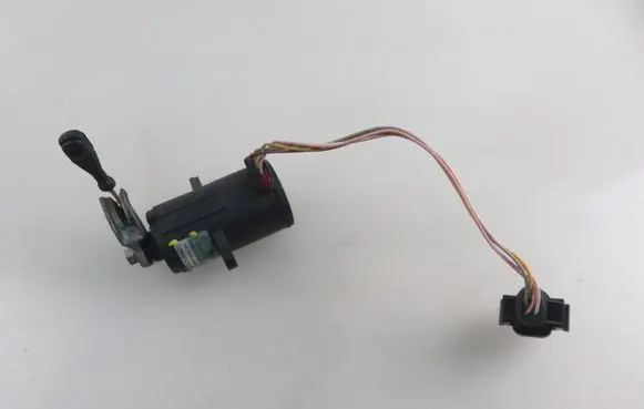 Accelerator throttle pedal