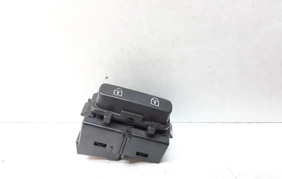 Volvo V70 Central locking switch button 31318987