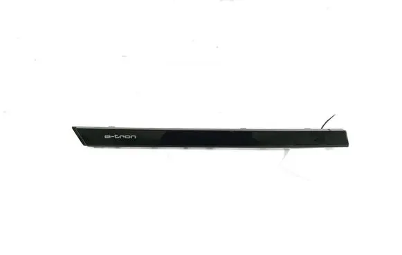 Audi e-tron Panel trim 4KL857186