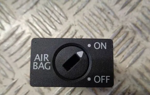 Seat Mii Passenger airbag on/off switch 1K0919237D B12515