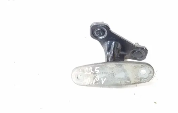 Mercedes-Benz E W212 Front door upper hinge A2047201637