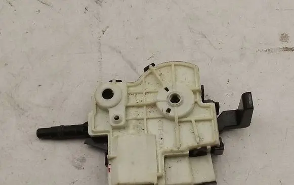 Toyota C-HR I Fuel tank cap lock 