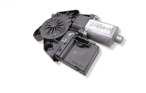 Renault Megane III Front door window regulator motor 807301396R