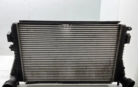 Volkswagen Golf V Intercooler radiator 1K0145803L