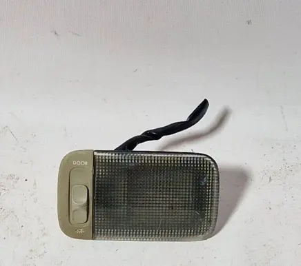 Subaru Legacy Rear seat light
