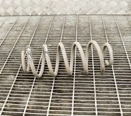 Toyota Verso-S Rear coil spring