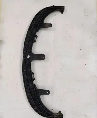 Front bumper lip