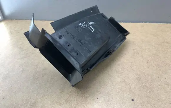 BMW 7 E38 Brake cooling air channel/duct 8125968 51718125968 8163836