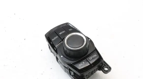 BMW 2 F45 Head unit multimedia control 9318781
