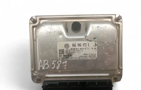 Volkswagen Caddy Engine control unit/module ECU 06G906022G 0261S04687