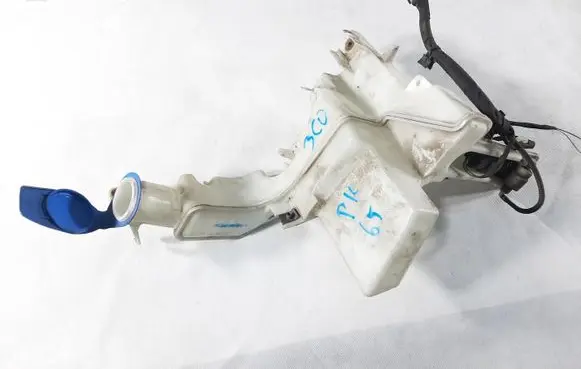 Volkswagen PASSAT B6 Windshield washer fluid reservoir/tank 3C0955453