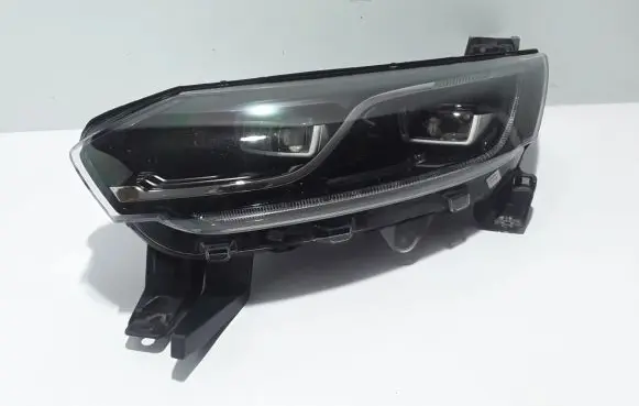 Renault Espace V (RFC) Headlight/headlamp 260608372R