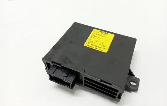 Mercedes-Benz S W220 Light module LCM 2208203026 0307870002