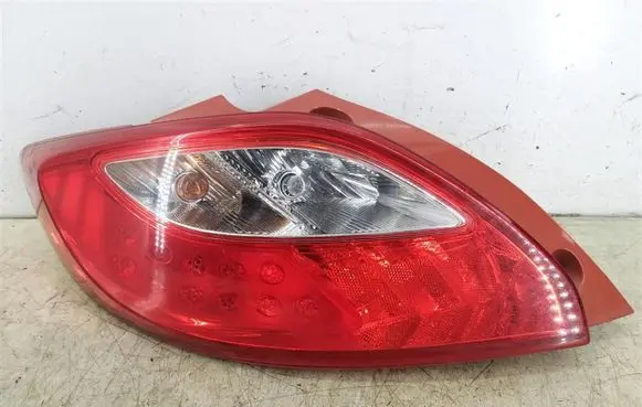 Mazda 2 Rear/tail lights