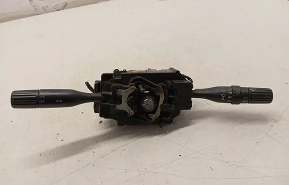 Wiper turn signal indicator stalk/switch