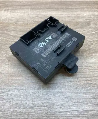 Audi A4 S4 B8 8K Door control unit/module 8T0959795N 8T0959795B