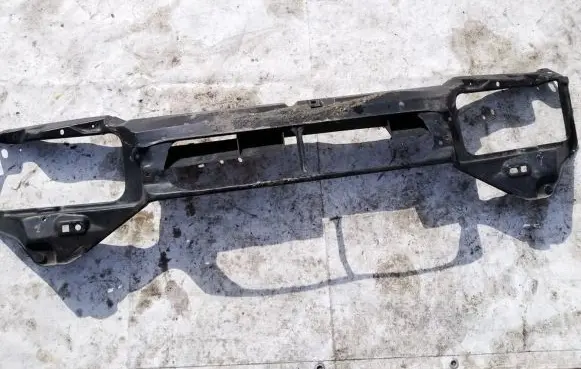 Peugeot 806 Radiator support slam panel