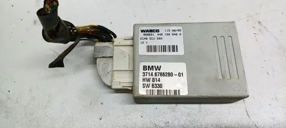 BMW 5 E60 E61 Suspension control unit/module 6766280 4461500400