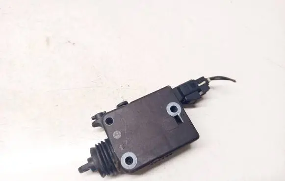Opel Zafira A Central locking motor 90460062