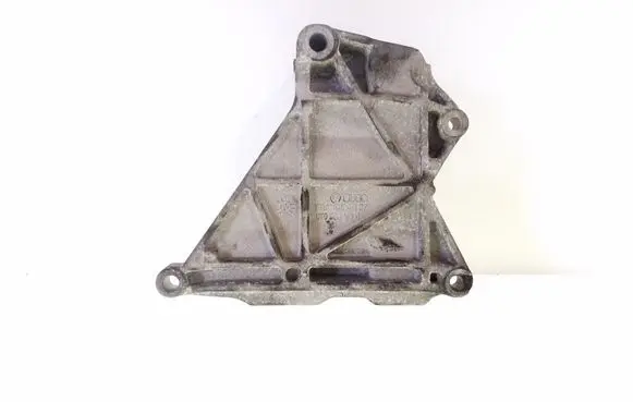 Volkswagen Transporter - Caravelle T5 Generator/alternator bracket 070903143C