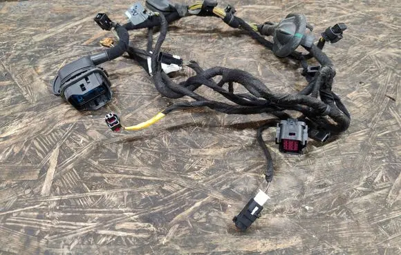 Fiat 500X Front door wiring loom 520287970