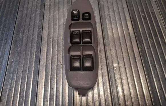 Nissan Almera Tino Electric window control switch 80961BU400