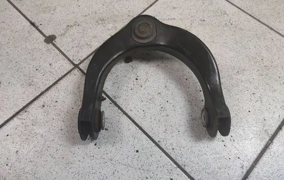 Jeep Grand Cherokee Front lower control arm/wishbone 68217808AA